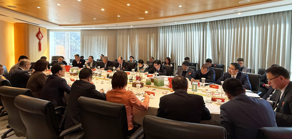 Image 1: The 2026 Chinese New Year Tea Party of the China Guangdong-Hong Kong-Macao Greater Bay Area Think Tank Alliance was held at the Tianda Institute.